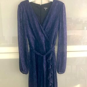 Magnificent formal long shiny dress. Spectacular fabric